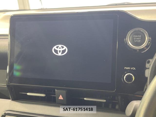 Toyota VOXY 2023-08 8071156-3