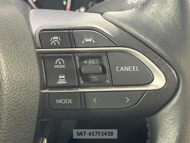 Toyota VOXY 2023-08 8071156-7
