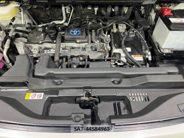Toyota VOXY 2023-09 8071179-19
