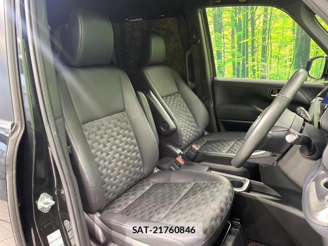 Toyota VOXY 2023-08 8071245-7