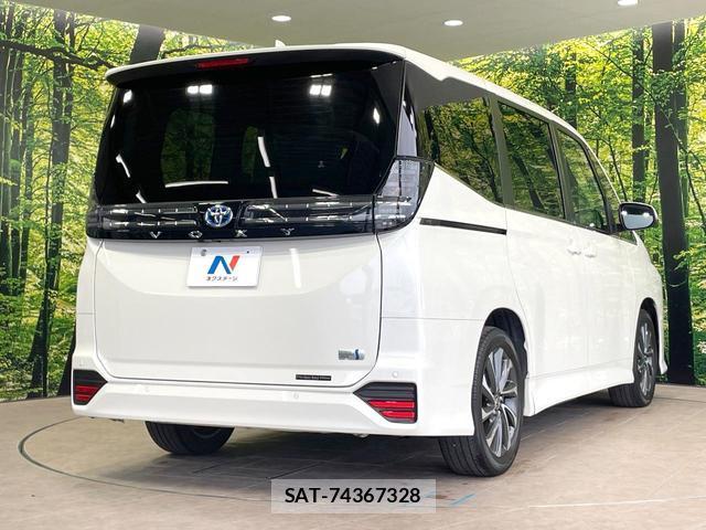 Toyota VOXY 2022-04 8071412-16