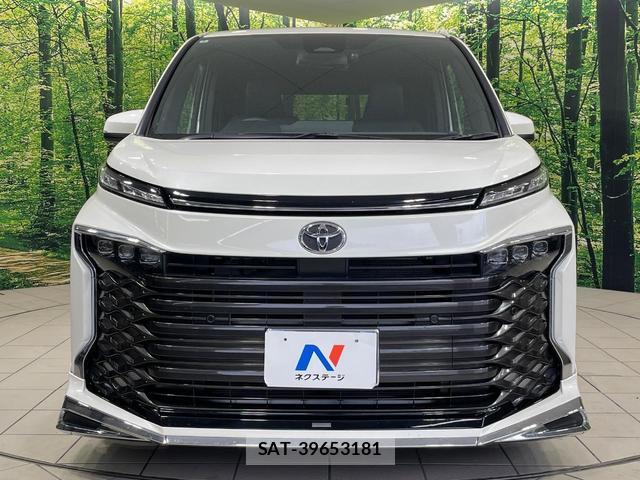 Toyota VOXY 2024-09 8071468-14