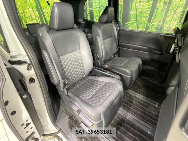 Toyota VOXY 2024-09 8071468-8