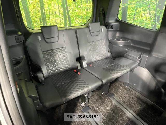 Toyota VOXY 2024-09 8071468-9
