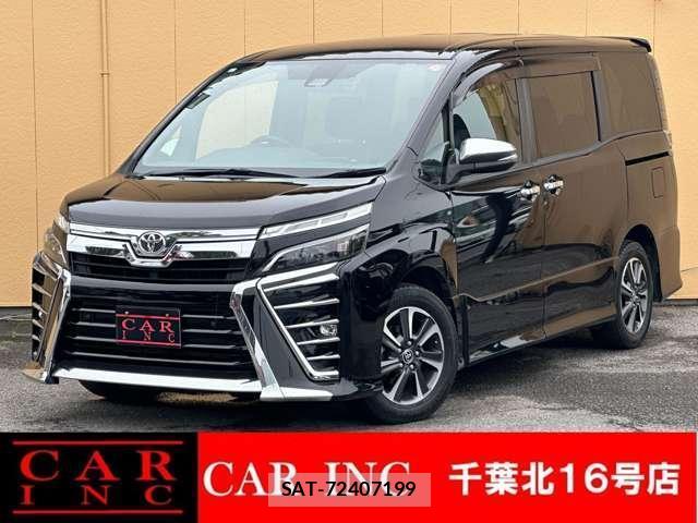 Toyota VOXY 2021-05 8071496-0