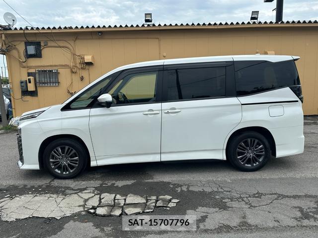 Toyota VOXY 2023-05 8071499-19