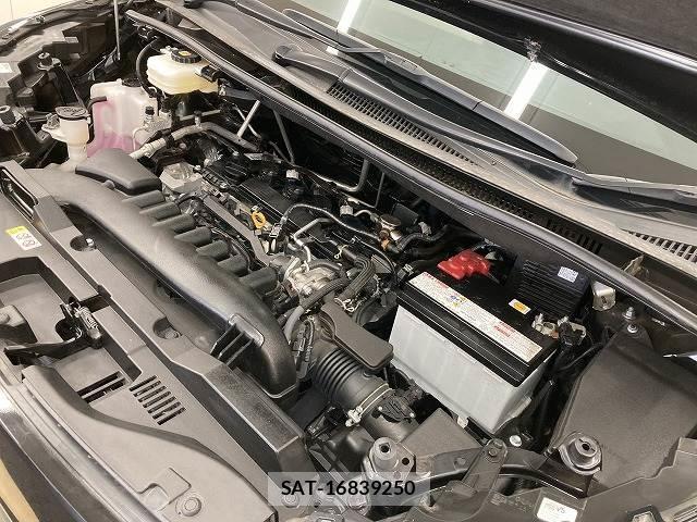 Toyota VOXY 2024-03 8071550-13