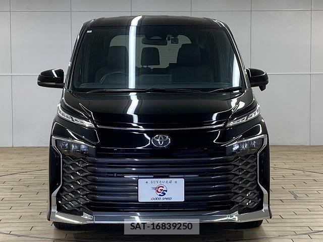 Toyota VOXY 2024-03 8071550-14