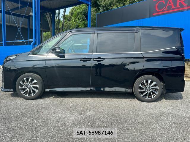 Toyota VOXY 2023-06 8071556-7