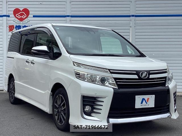 Toyota VOXY 2016-04 8071609-16
