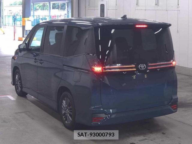 Toyota VOXY 2023-05 8071788-1