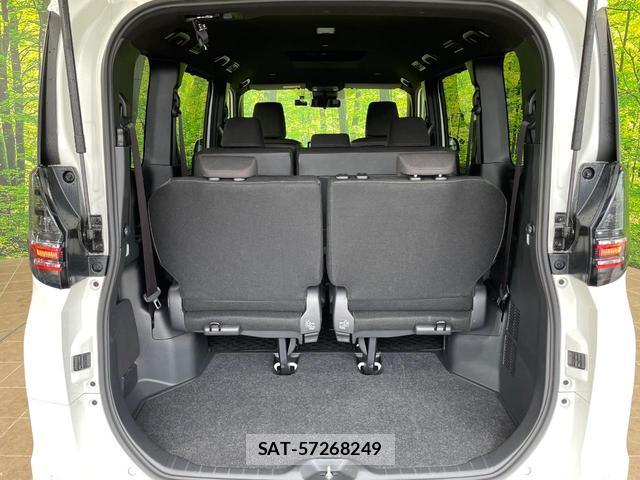 Toyota VOXY 2025-06 8072486-10