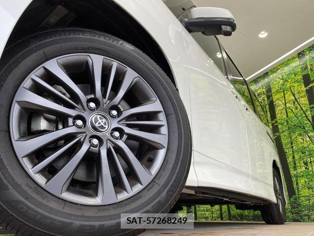 Toyota VOXY 2025-06 8072486-13