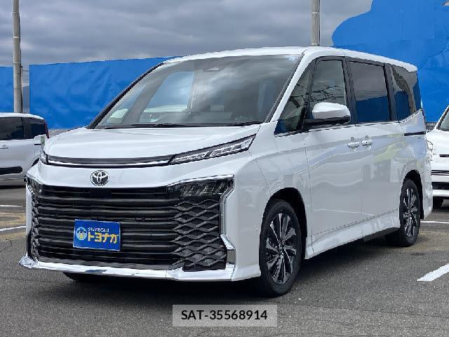 Toyota VOXY 2026-05 8072517-0