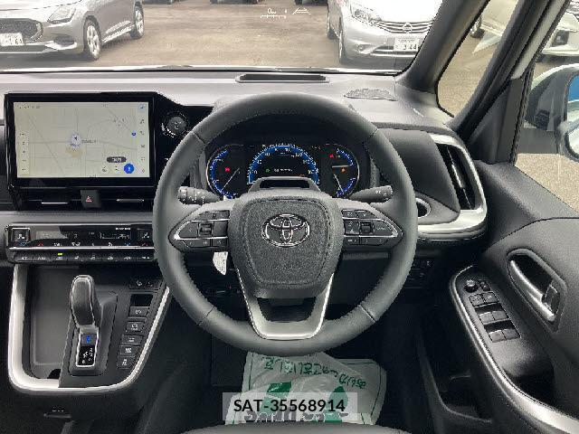 Toyota VOXY 2026-05 8072517-7