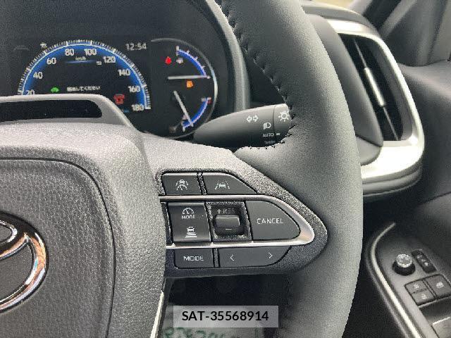 Toyota VOXY 2026-05 8072517-9