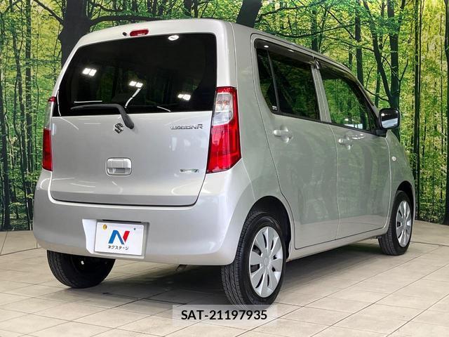 Suzuki WAGON R 2014-06 8071720-15