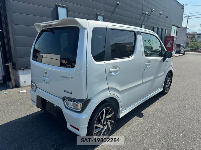Suzuki WAGON R 2026-06 8072275-13