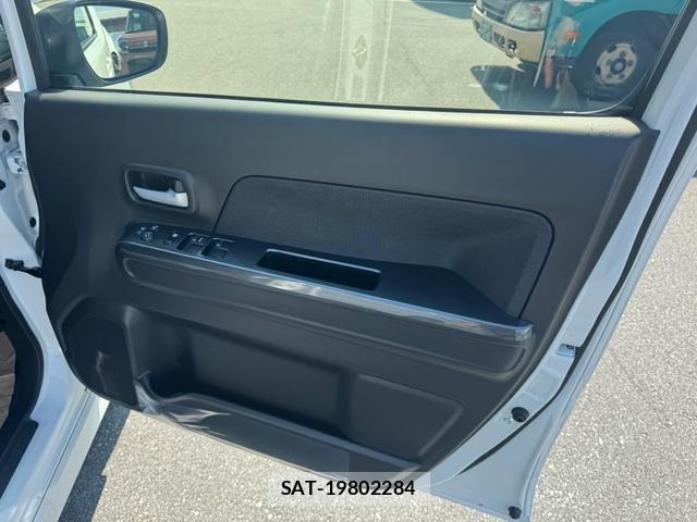 Suzuki WAGON R 2026-06 8072275-16