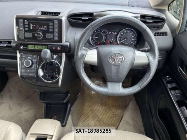 Toyota WISH 2016-06 8071811-2