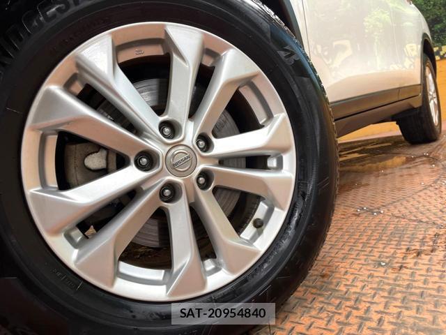 Nissan X-TRAIL 2016-07 8071073-12