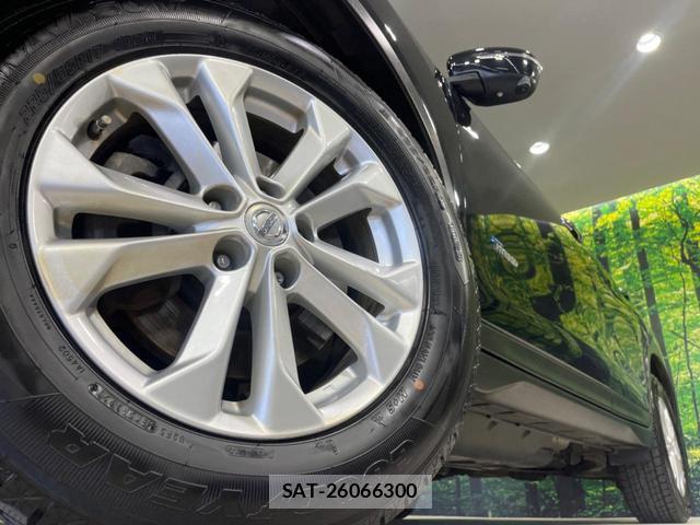 Nissan X-TRAIL 2015-11 8071155-12
