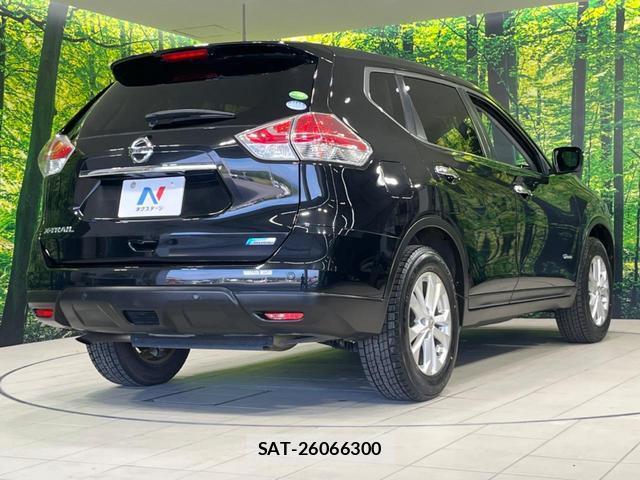 Nissan X-TRAIL 2015-11 8071155-16