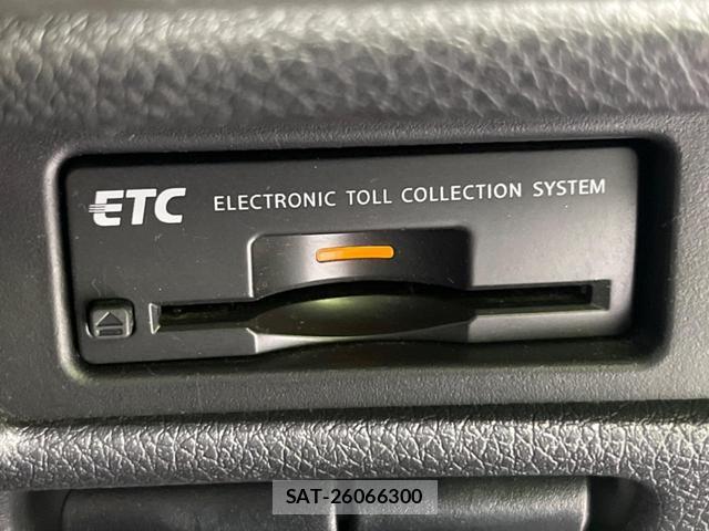 Nissan X-TRAIL 2015-11 8071155-6