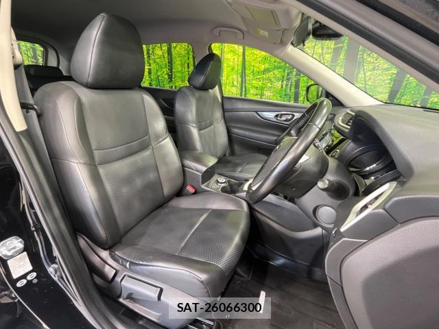 Nissan X-TRAIL 2015-11 8071155-7