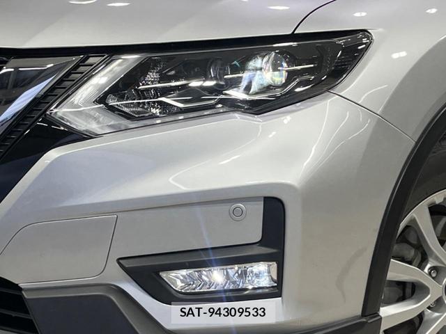 Nissan X-TRAIL 2018-03 8071157-12