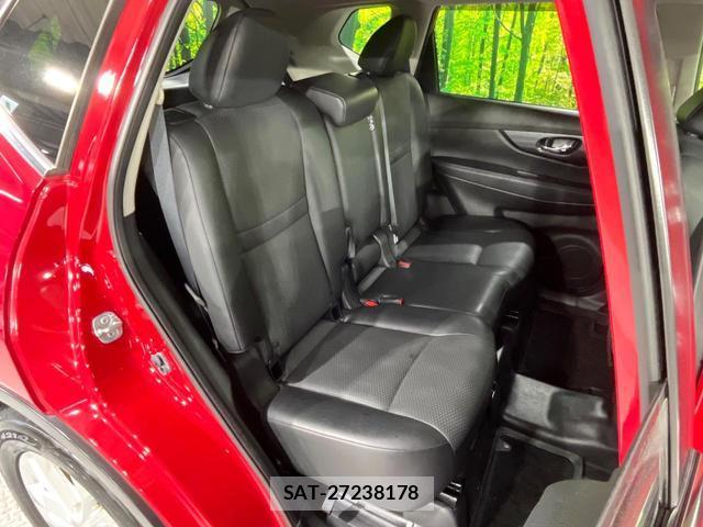 Nissan X-TRAIL 2016-01 8071214-8