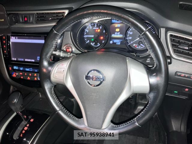 Nissan X-TRAIL 2014-02 8071309-11