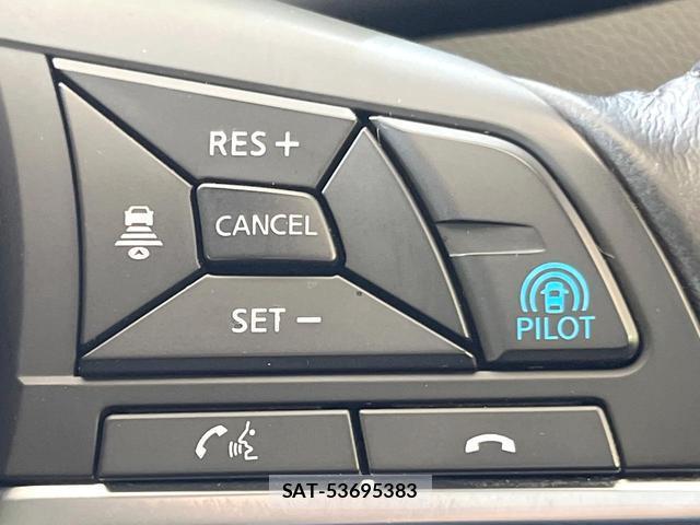 Nissan X-TRAIL 2017-08 8071585-5