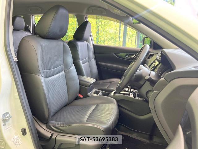 Nissan X-TRAIL 2017-08 8071585-7
