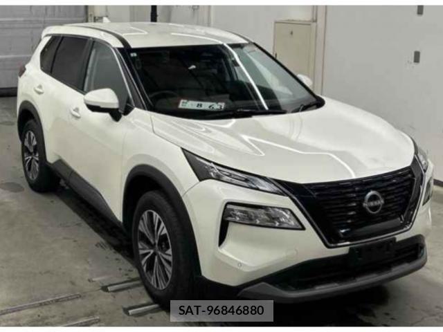 Nissan X-TRAIL 2024-08 8071770-3
