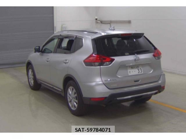 Nissan X-TRAIL 2018-02 8071780-1