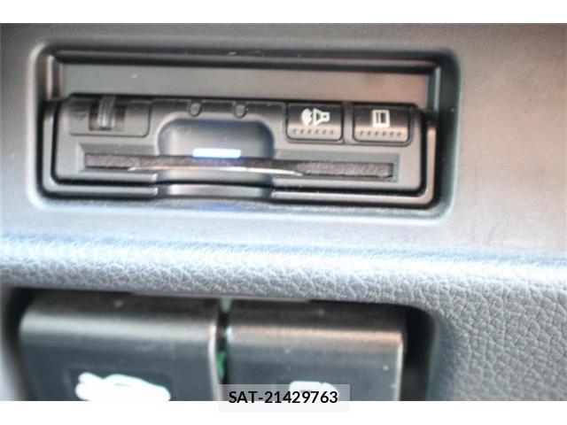 Nissan X-TRAIL 2017-07 8071954-5