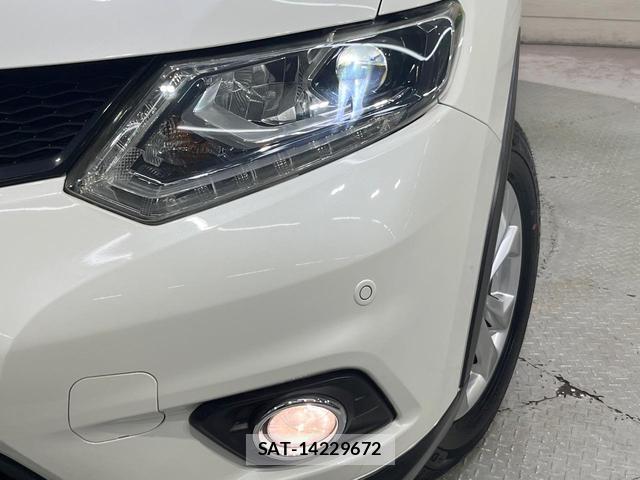 Nissan X-TRAIL 2016-02 8072096-12