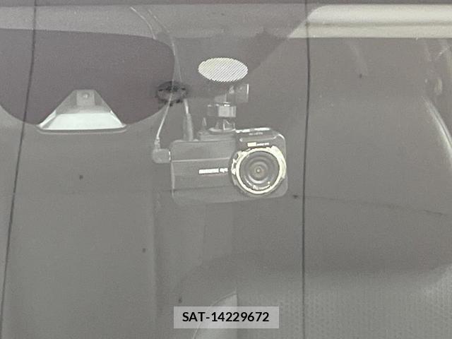 Nissan X-TRAIL 2016-02 8072096-6