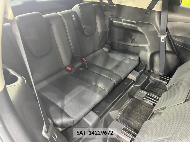 Nissan X-TRAIL 2016-02 8072096-9