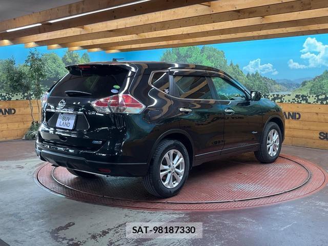 Nissan X-TRAIL 2016-02 8072231-16