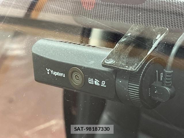Nissan X-TRAIL 2016-02 8072231-6