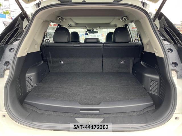Nissan X-TRAIL 2017-07 8072373-10