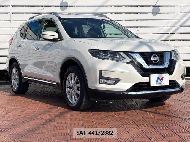 Nissan X-TRAIL 2017-07 8072373-15