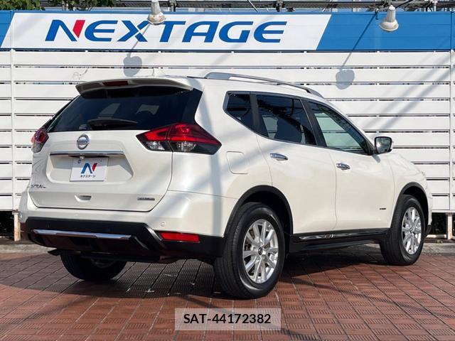 Nissan X-TRAIL 2017-07 8072373-16