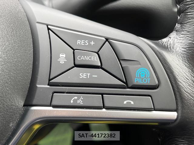 Nissan X-TRAIL 2017-07 8072373-4