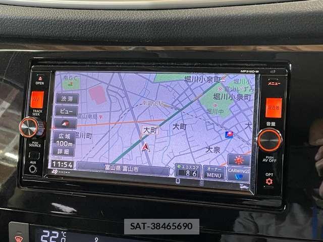 Nissan X-TRAIL 2015-10 8072423-2
