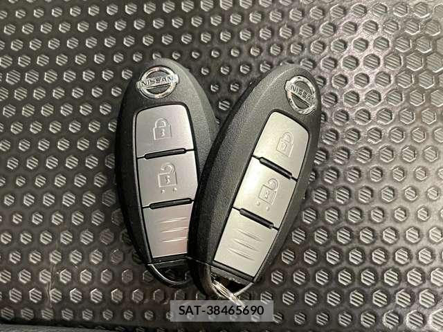 Nissan X-TRAIL 2015-10 8072423-6