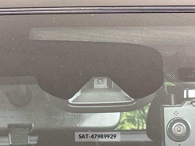 Nissan X-TRAIL 2015-11 8072492-4