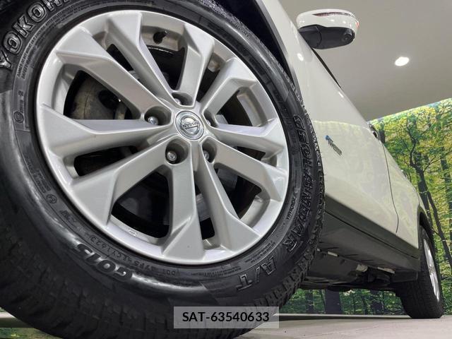 Nissan X-TRAIL 2015-08 8072494-12
